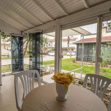 Daire Serene House In With Shared Pool Garden *