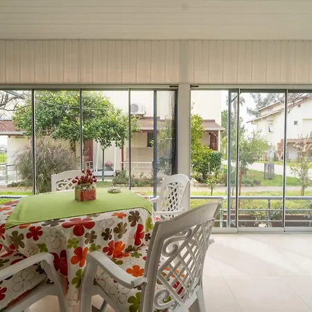 Serene House In With Shared Pool Garden
